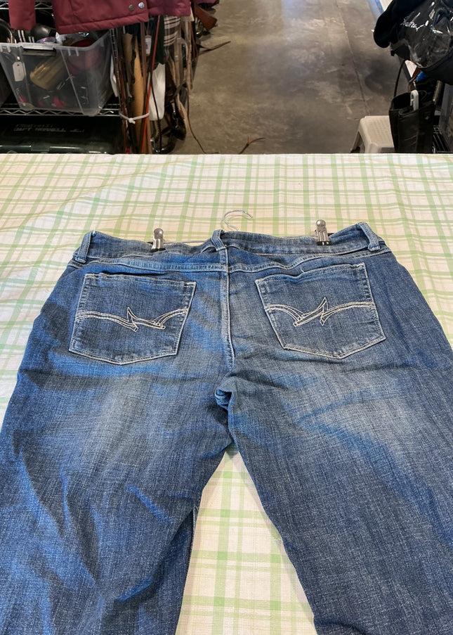 wrangler jeans 13x36 boot cut 