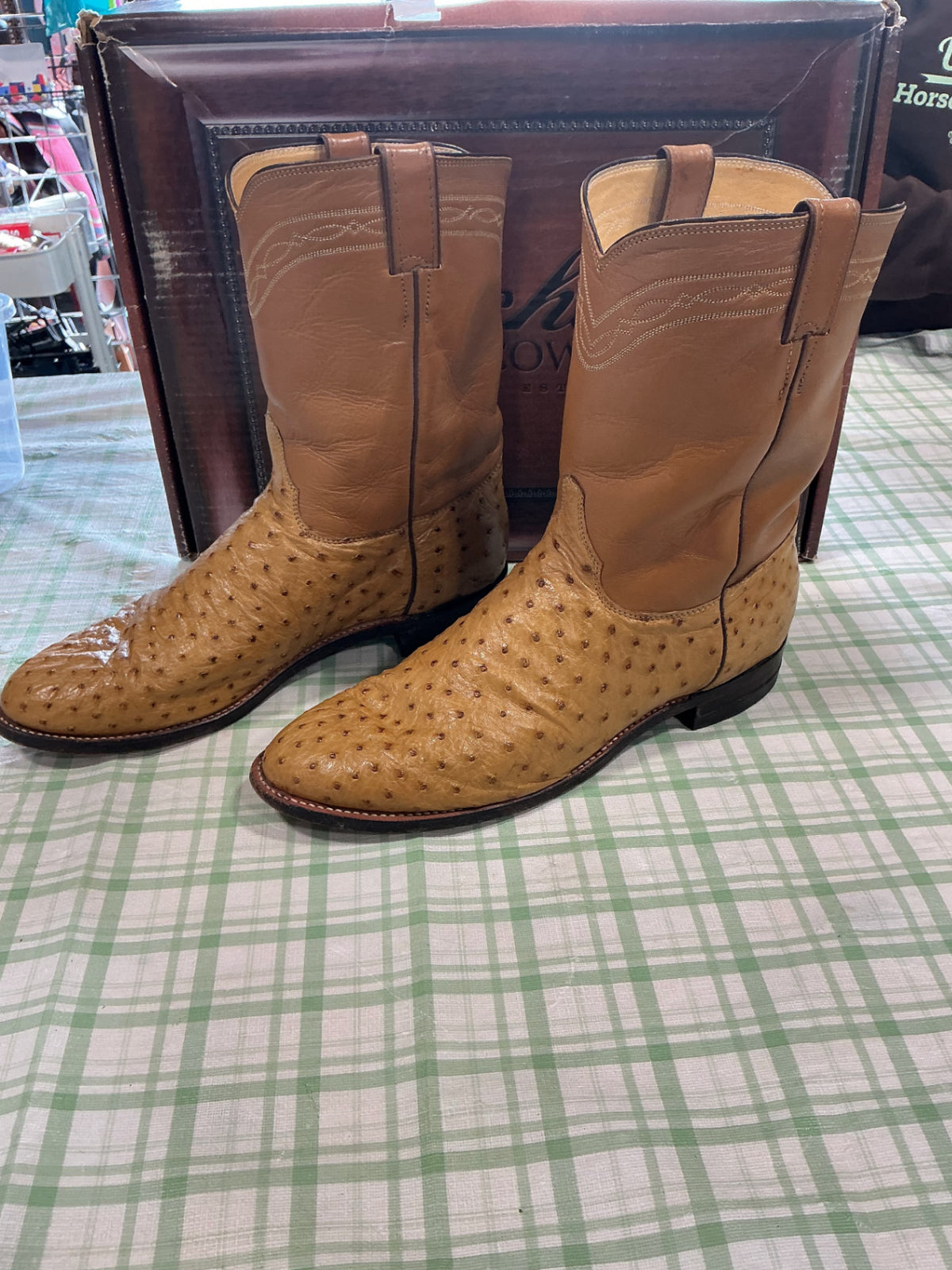 cowboy boots lucchese classics 
