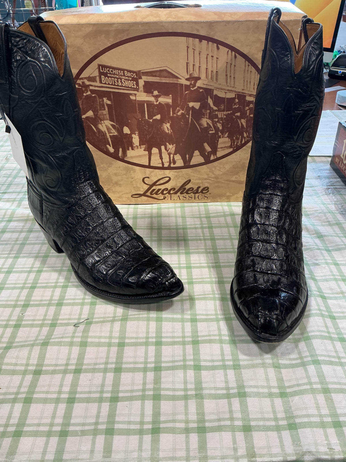 cowboy boots lucchese classics black leather