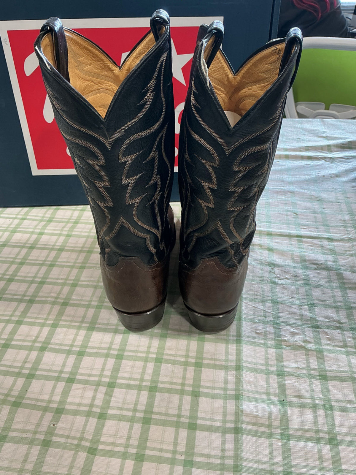 cowboy boots tony lamas 