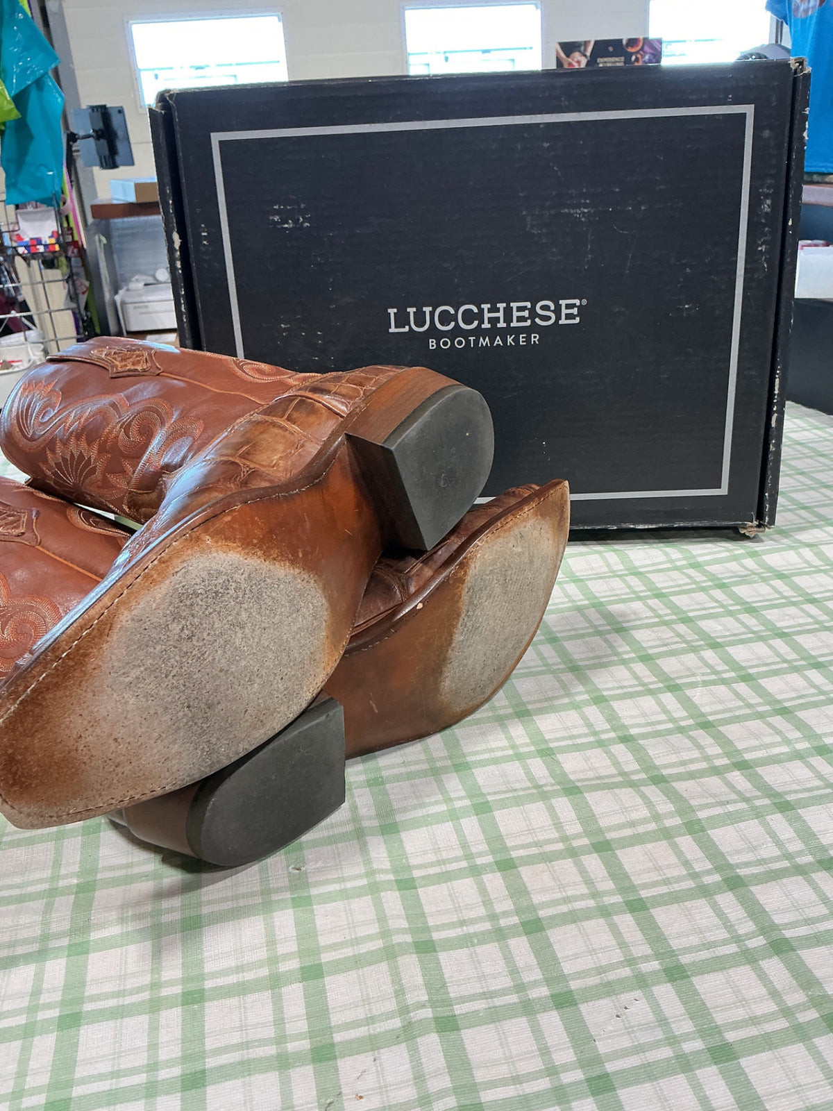 cowboy boots lucchese boot maker 