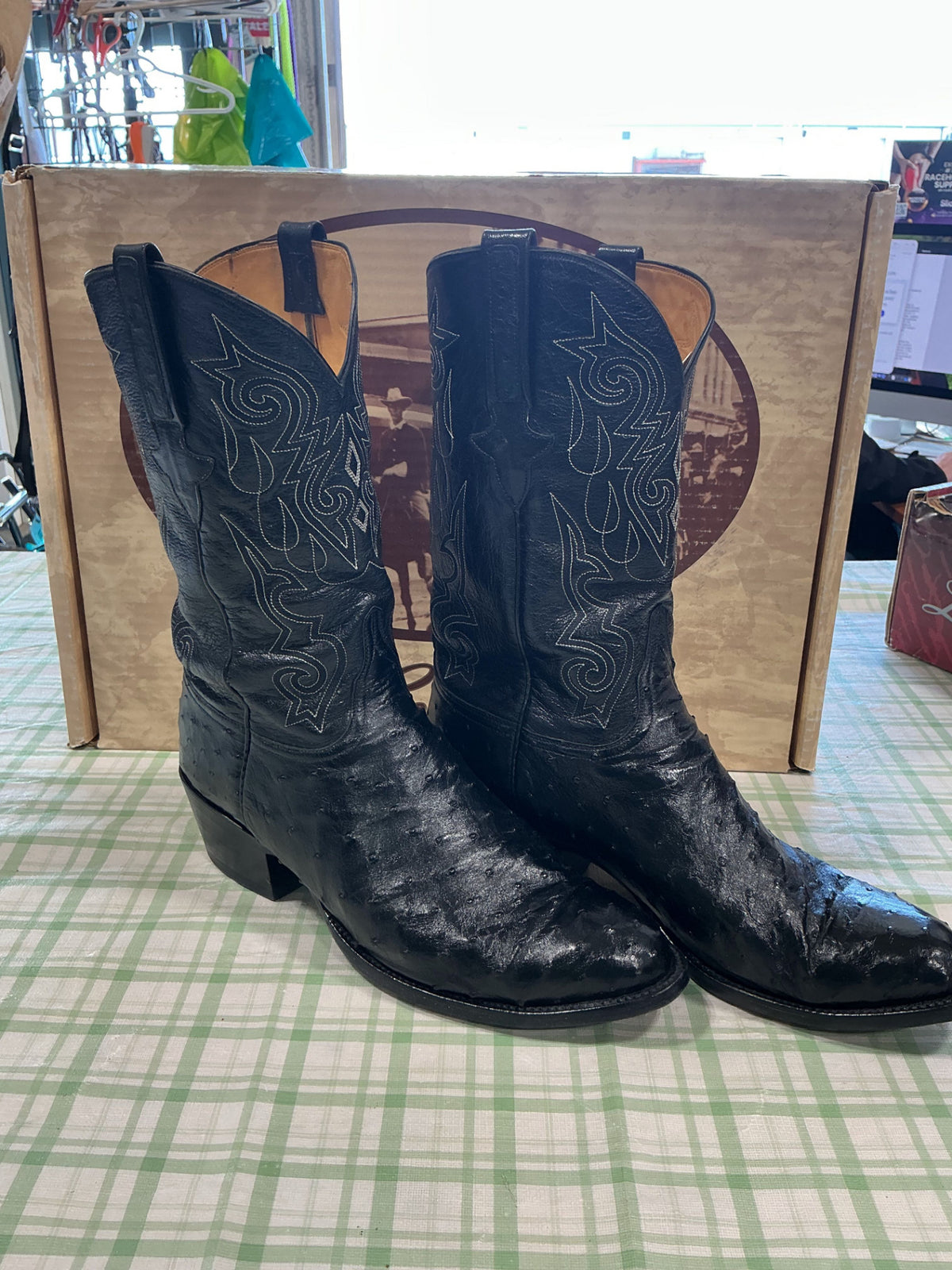 cowboy boots lucchese classics 13"