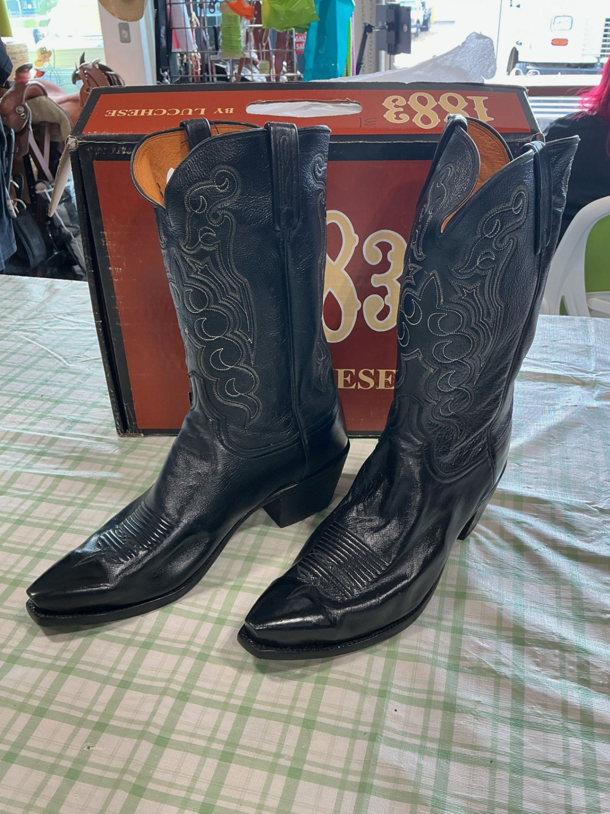 cowboy boots lucchese 1883