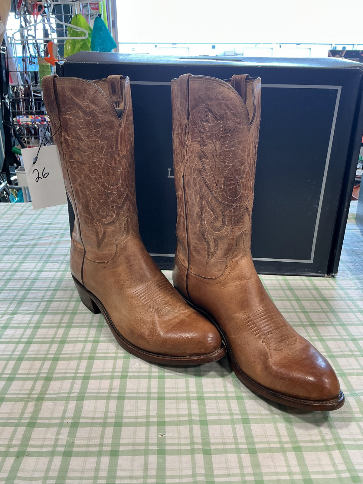 cowboy boots lucchese boot maker 