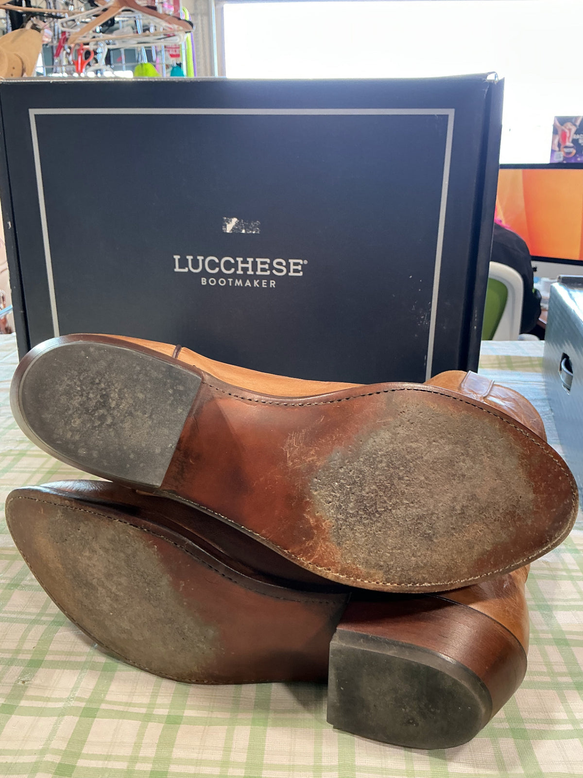cowboy boots lucchese boot maker 