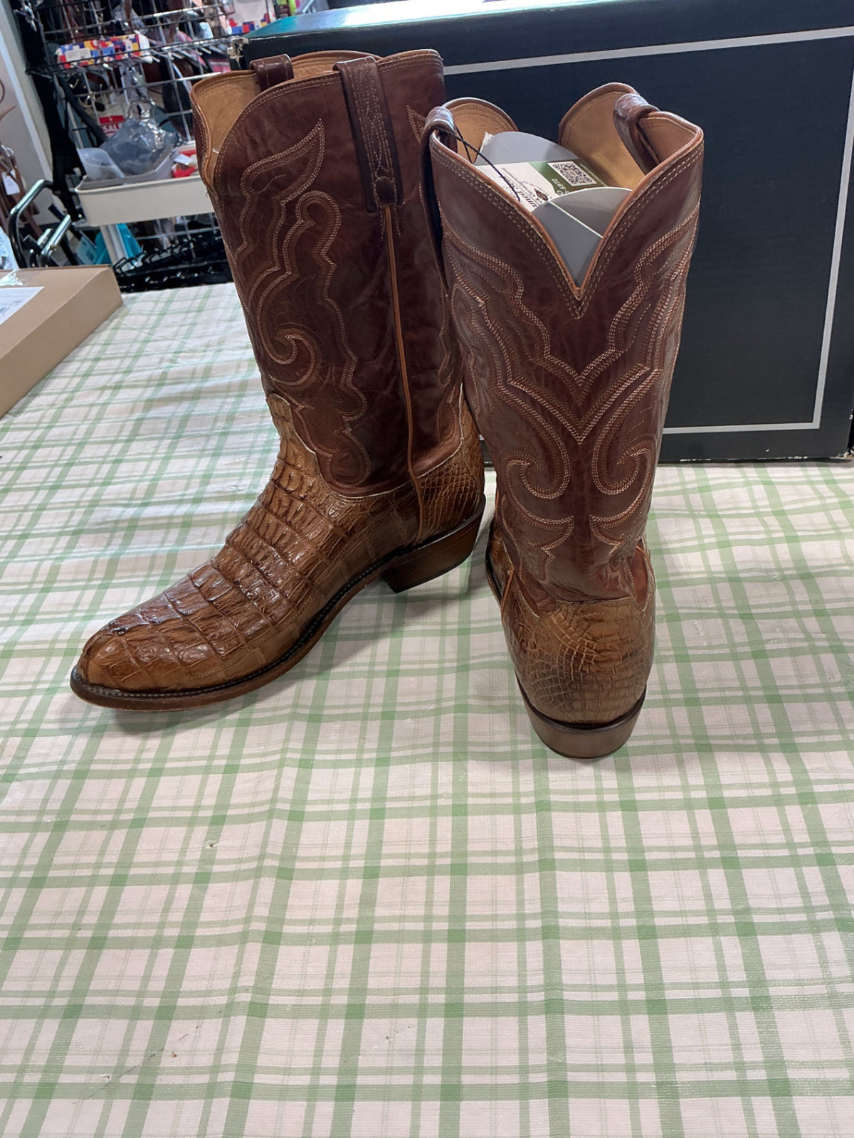 cowboy boots lucchese 13"
