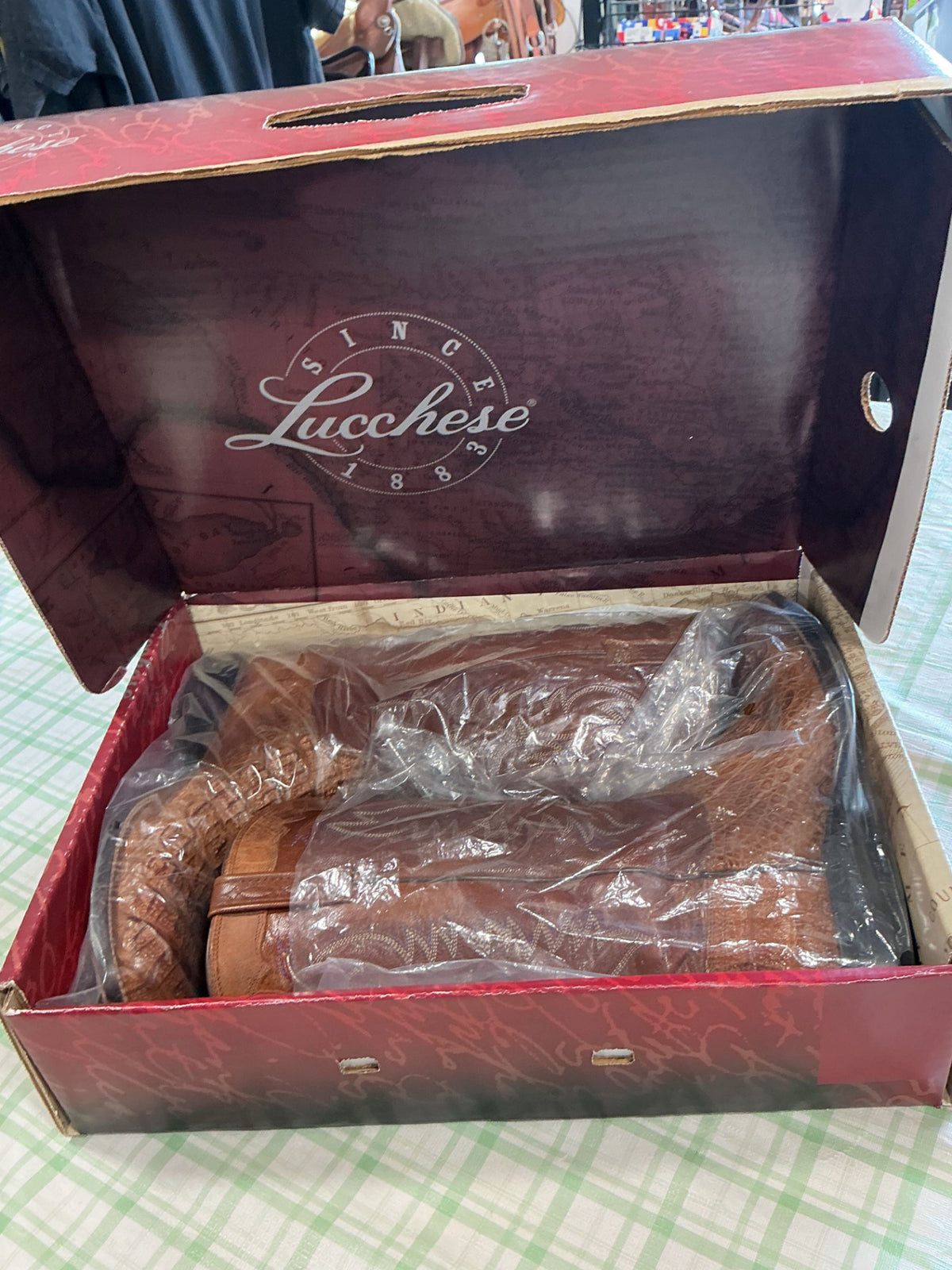 cowboy boots lucchese 13