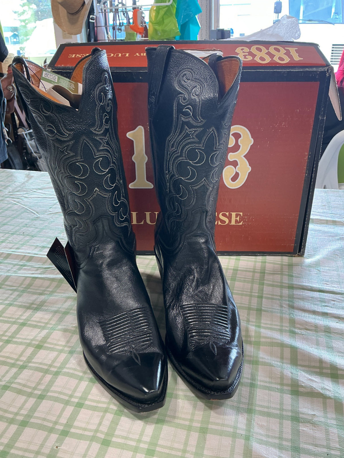 cowboy boots lucchese 1883