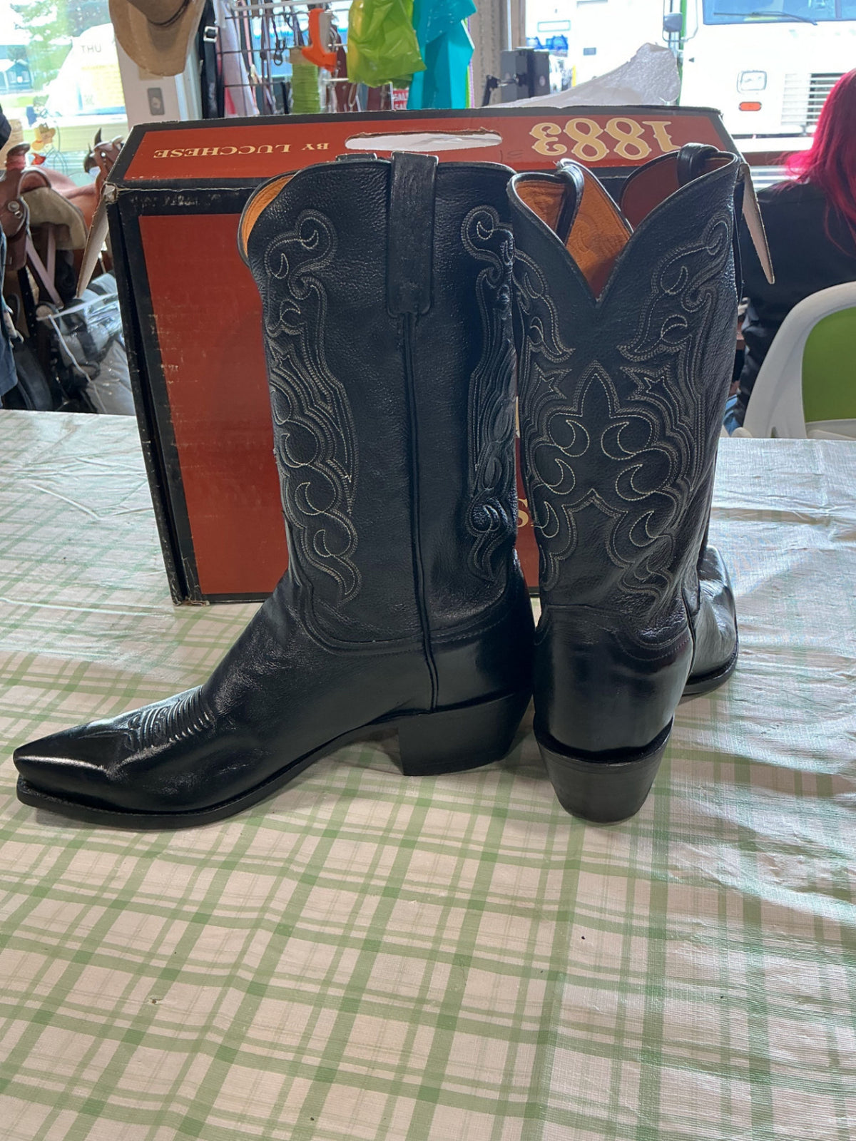 cowboy boots lucchese 1883