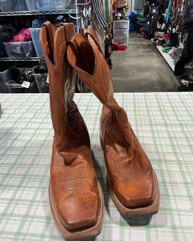 cowboy boots lucchese 13"