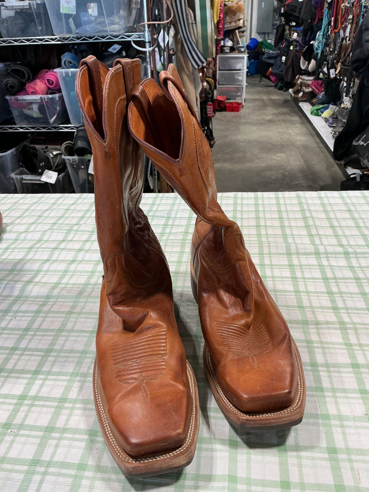 cowboy boots lucchese 13"