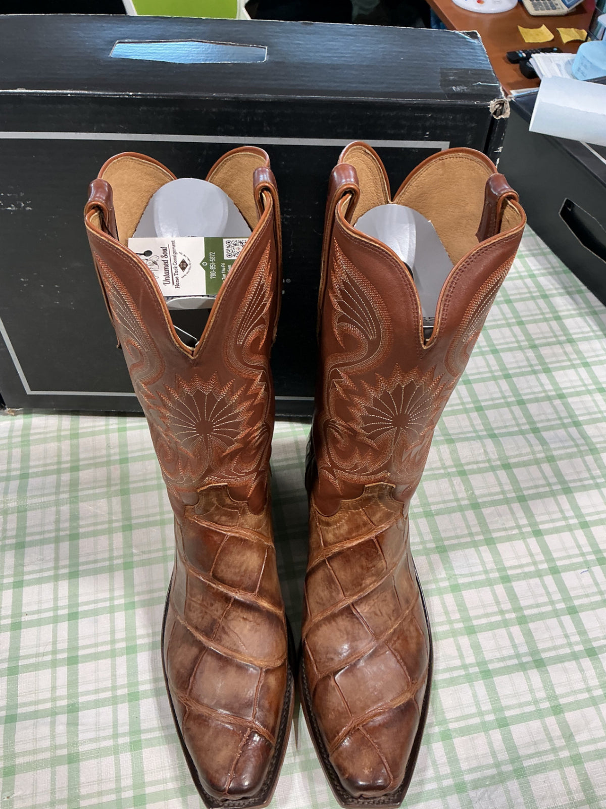 cowboy boots lucchese boot maker 