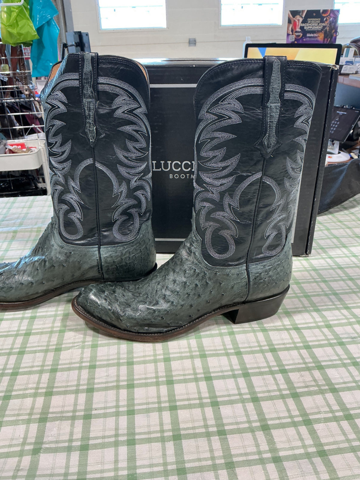 cowboy boots lucchese brand 
