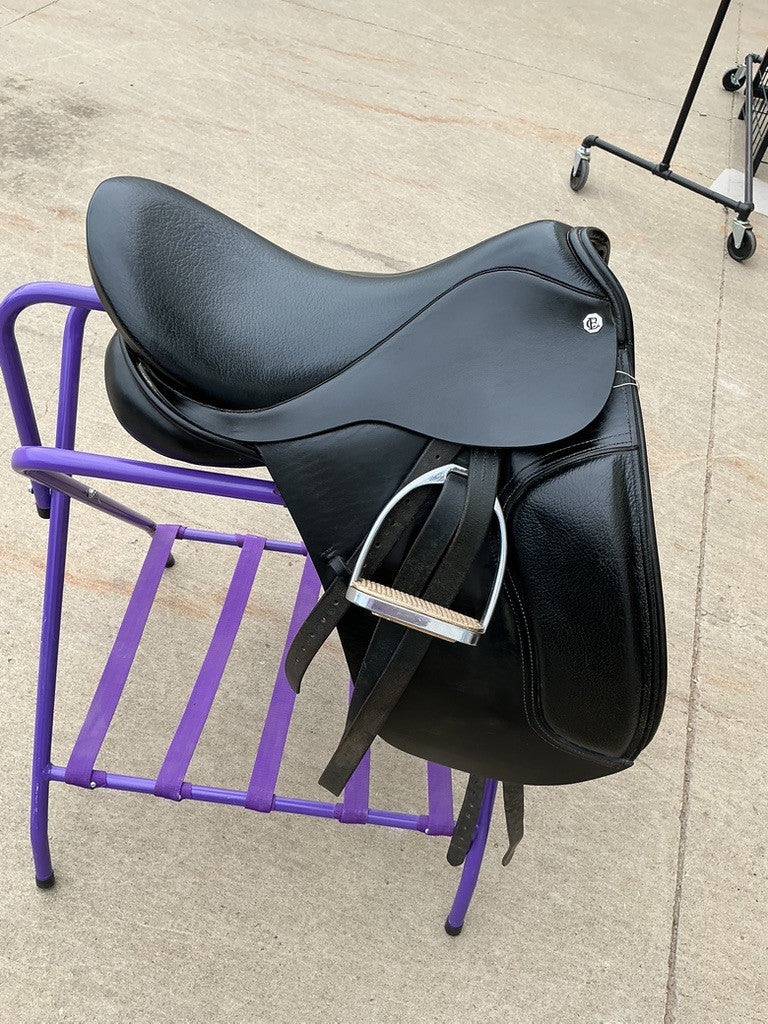 English Saddle Dressage Barns 18" G5"