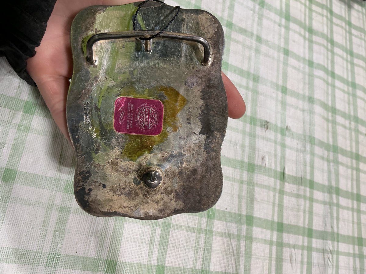 belt buckle 