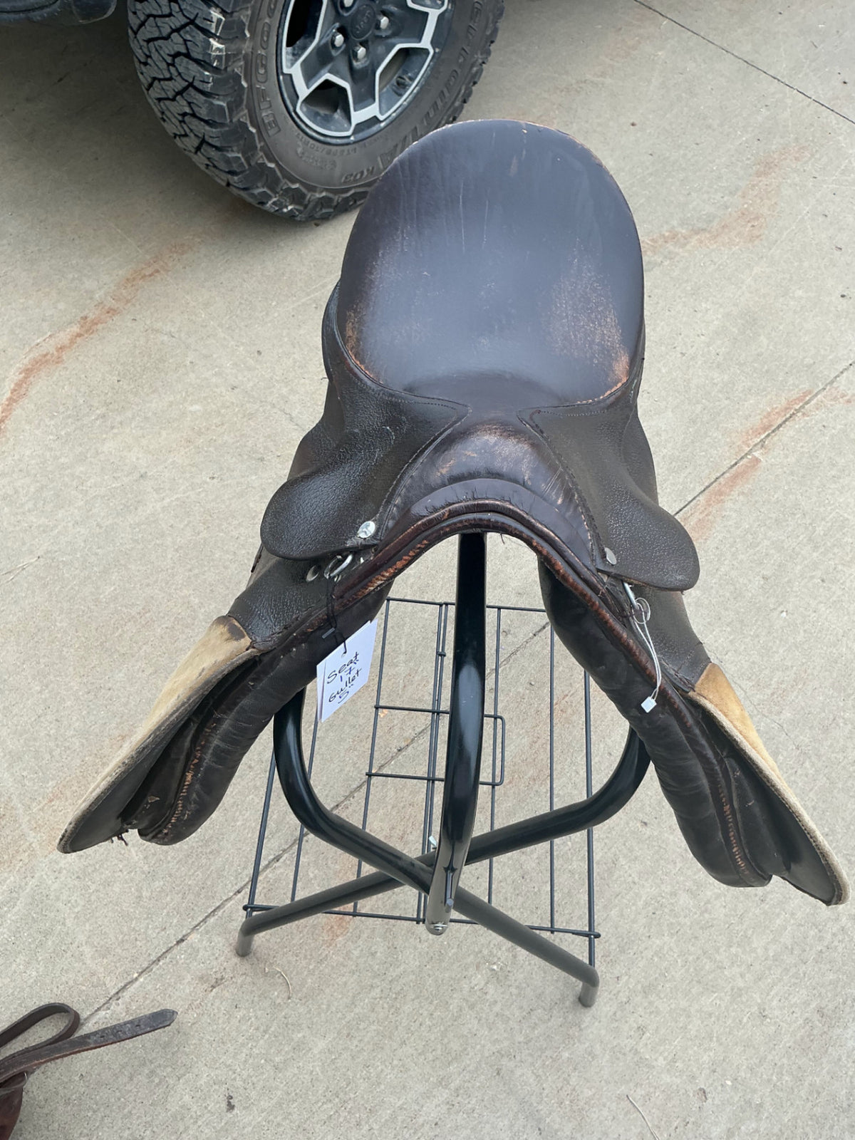 English Saddle 17"