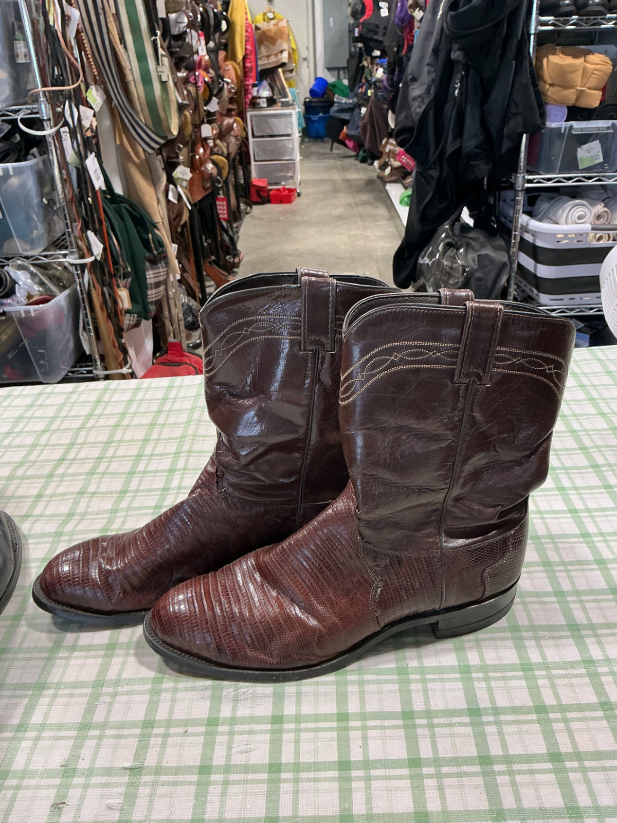 cowboy boots 12EE juston boots 