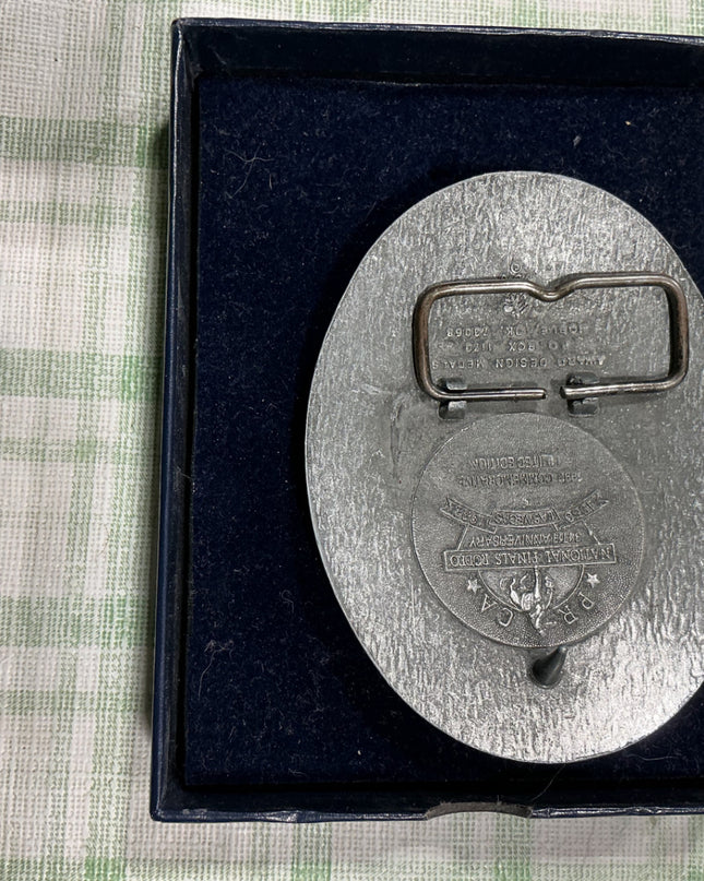 belt buckle 