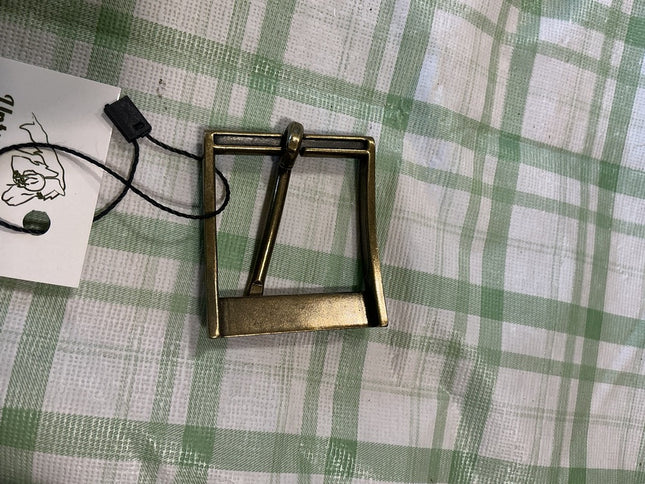 belt buckle gold 