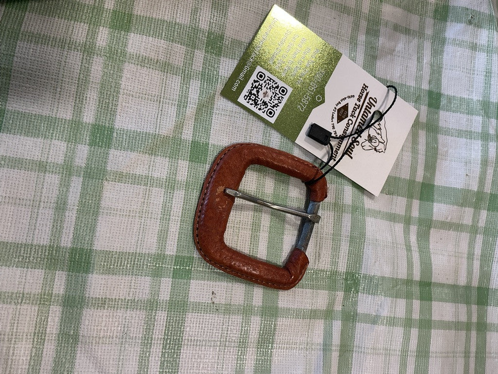 belt buckle leather brown 