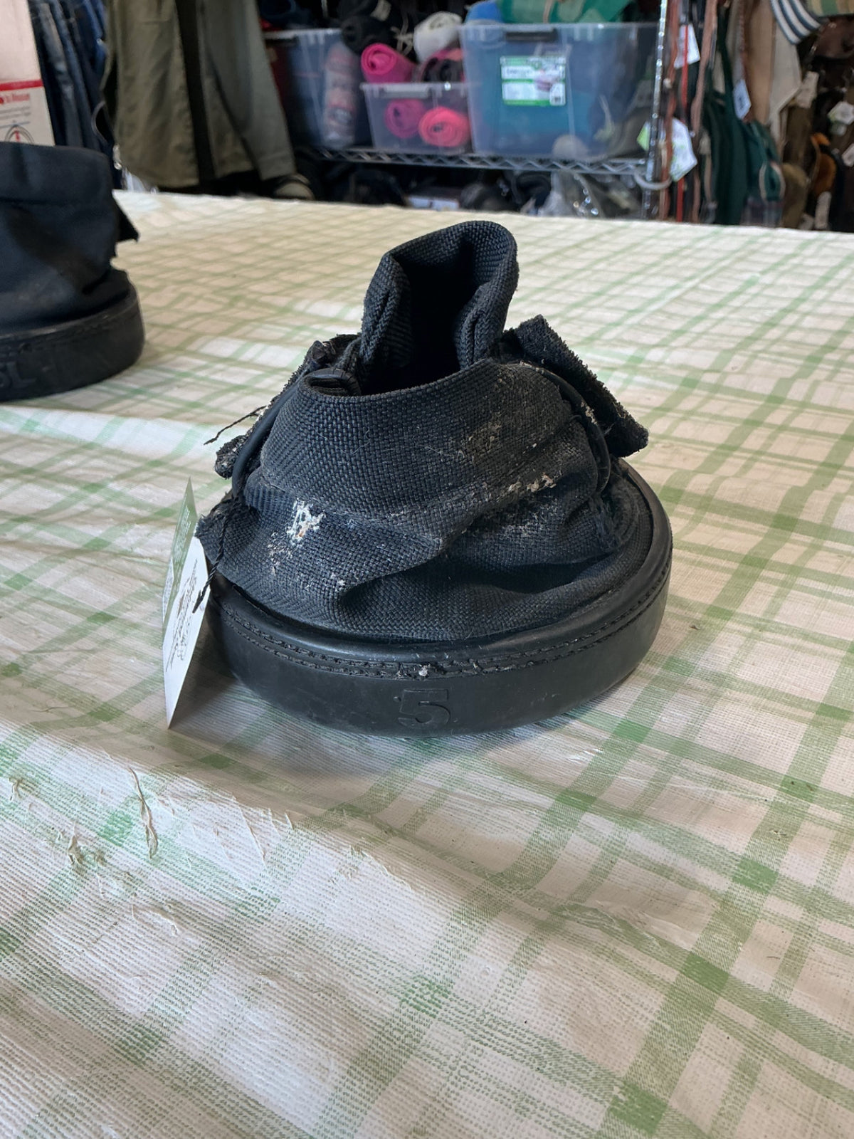 hoof boots 5" soft rides only one 