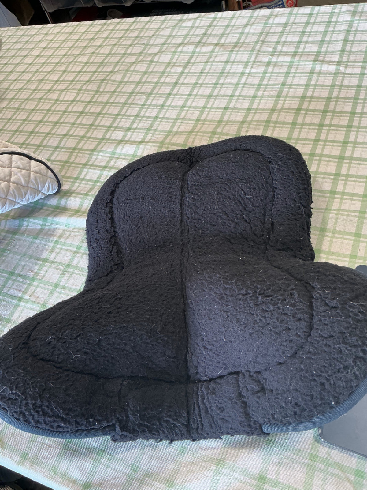 saddle pad 1/2 black eccselle limited 