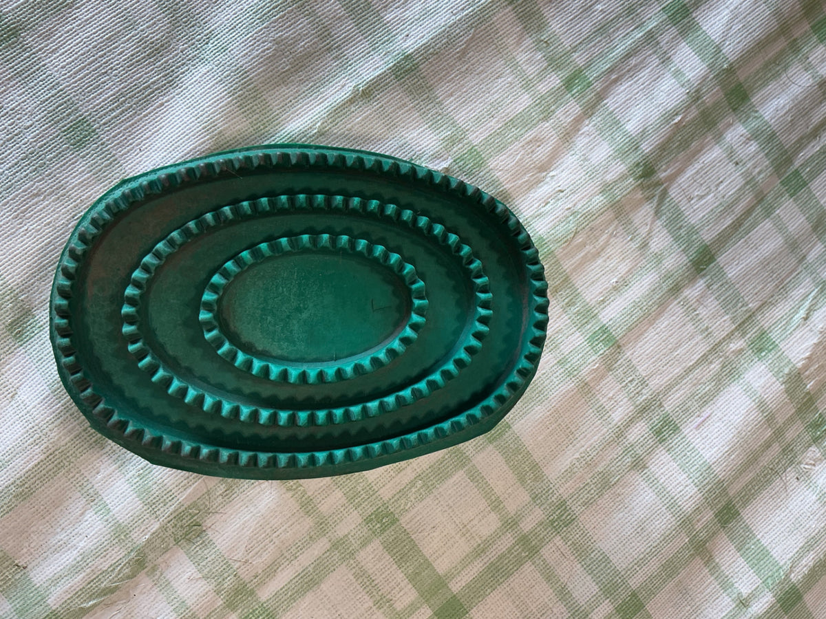 curry comb grooming brush 