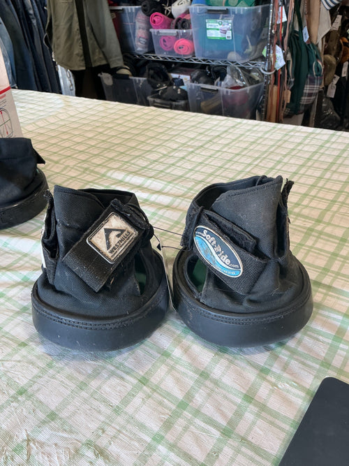 Hoof Boots – Soft Ride, Black, Size 5 | Used, Good