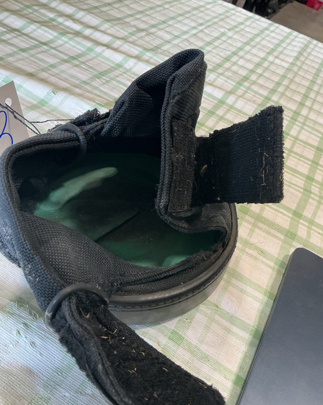 hoof boots 5" soft rides only one 