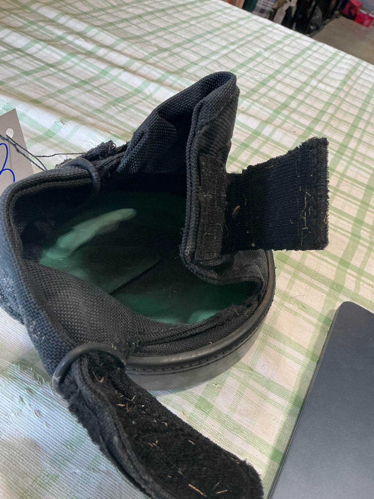 hoof boots 5" soft rides only one 