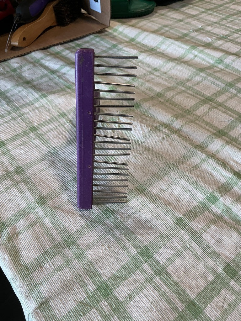 hair comb metal