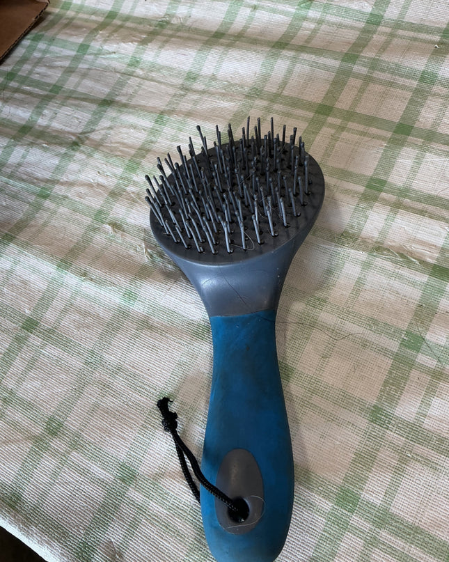 grooming brush hair comb 