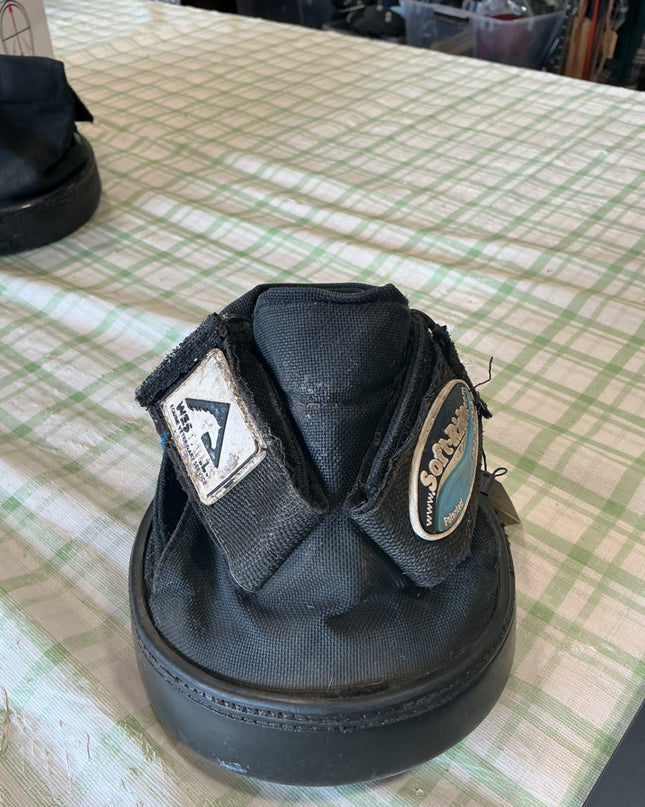 hoof boots 5" soft rides only one 