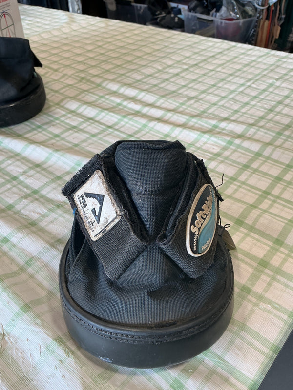 hoof boots 5" soft rides only one