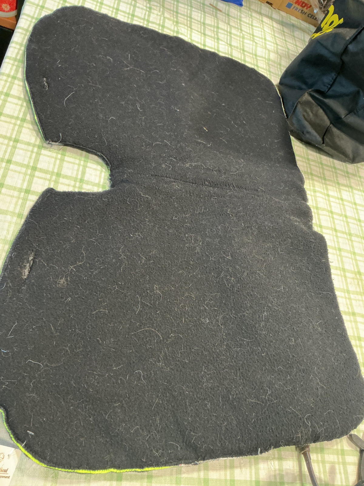saddle pad black felt 