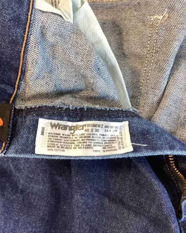 Jeans – Wrangler FR, 40 x 30 | Used