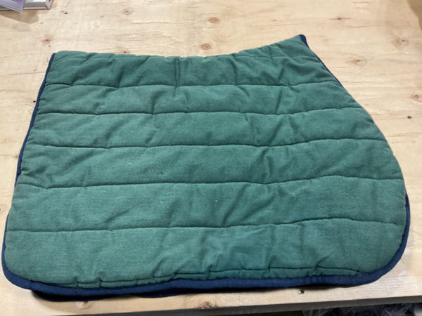 English Saddle Pad – Green/Blue (Tear in Corner) | Used