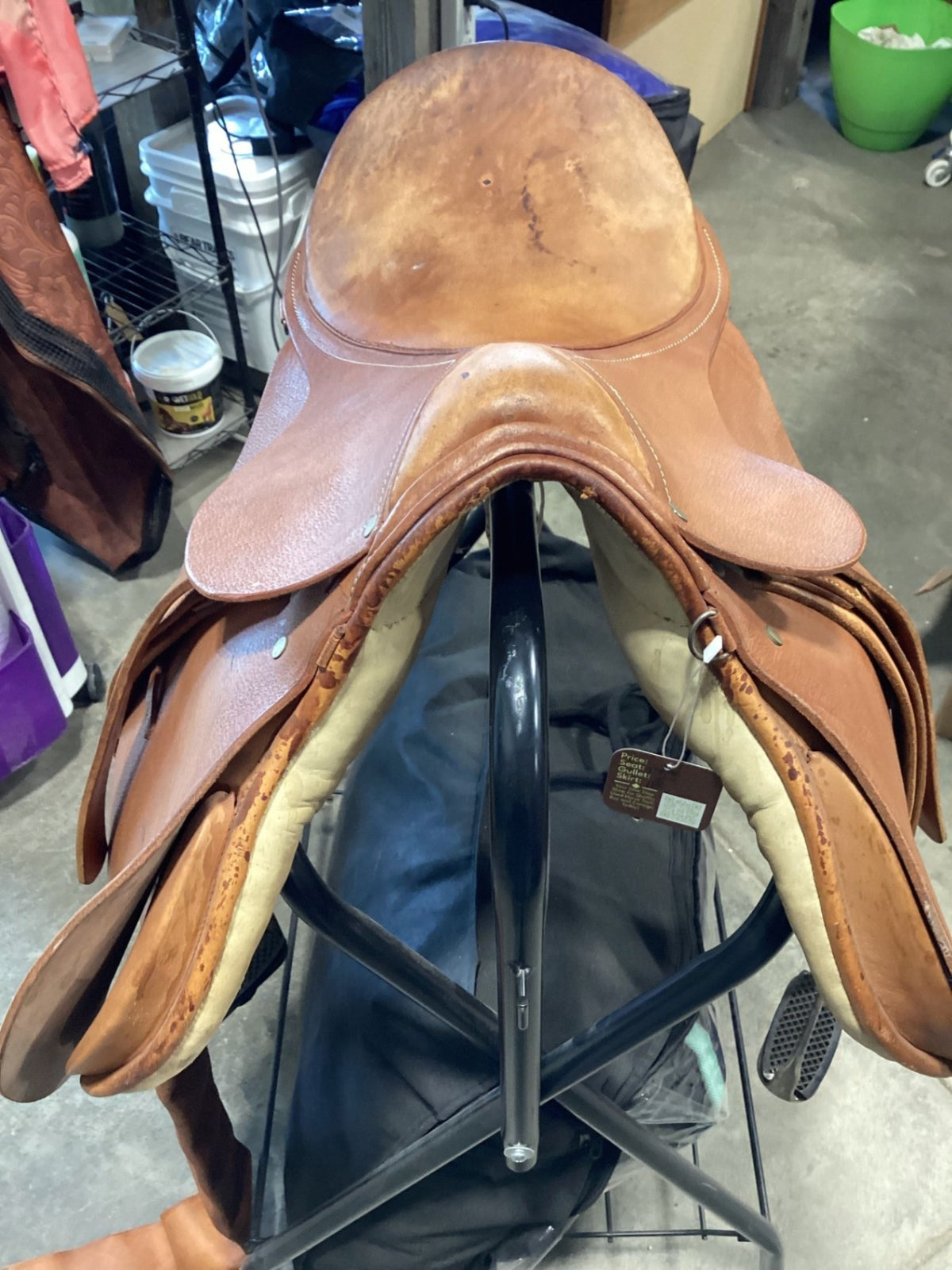 English Saddle – Corneta S15" G5" with Girth & Stirrups | Used