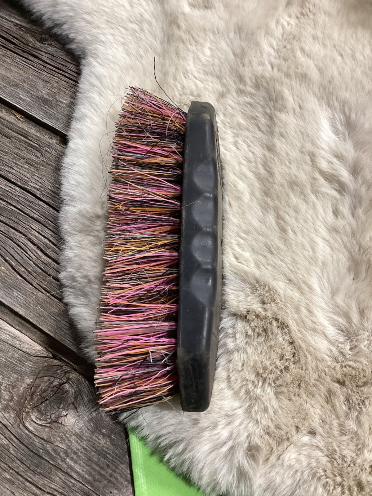 Grooming Brush – Multi Bristle | Used