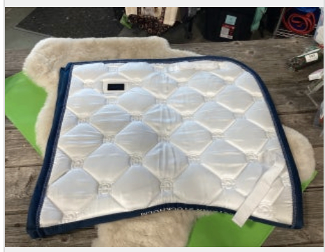 English Saddle Pad – Equestrian Stockholm Dressage, White, Full | Used