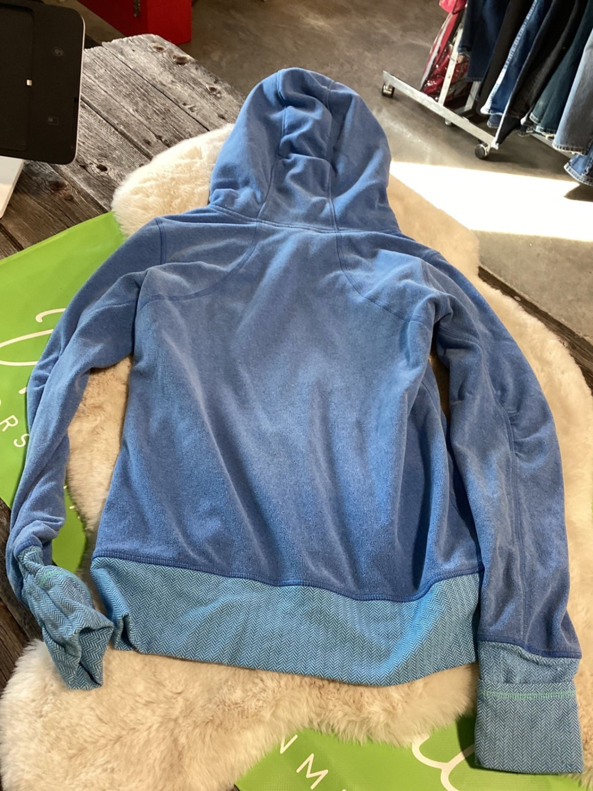 Sweater – Ivivva, Blue, Youth 14 | Used