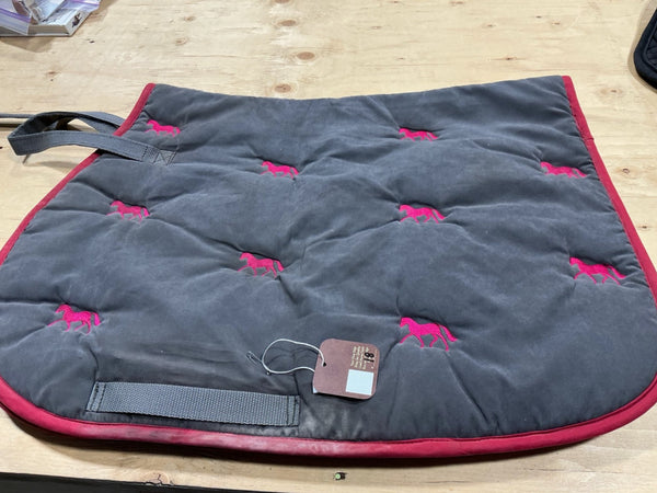 English Saddle Pad – Grey/Pink | Used