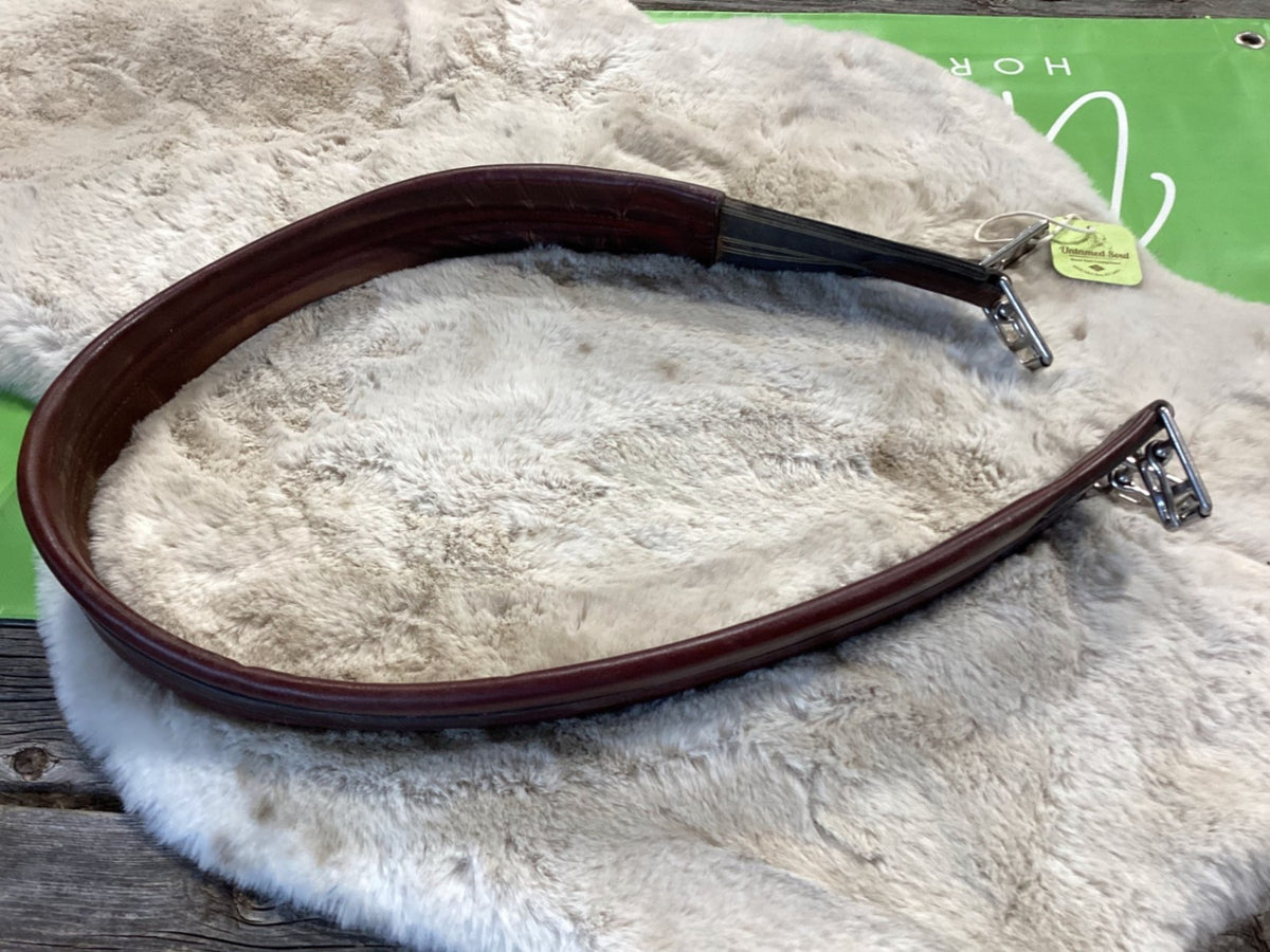 English Girth – Brown Leather, Elastic End, 125 cm | Used