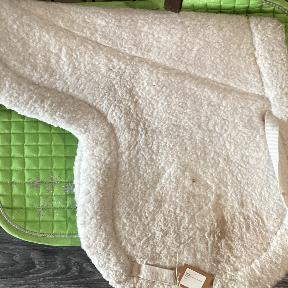 English 1/2 Saddle Pad – White, Full Size (2 Available) | Used