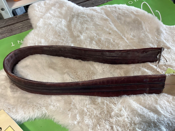 English Girth – Leather, 52" | Used