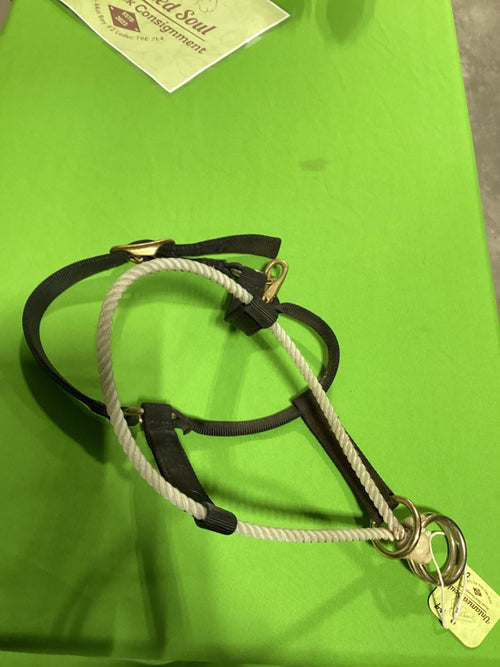 Hackamore – Nylon Halter with Rope, Black | Used