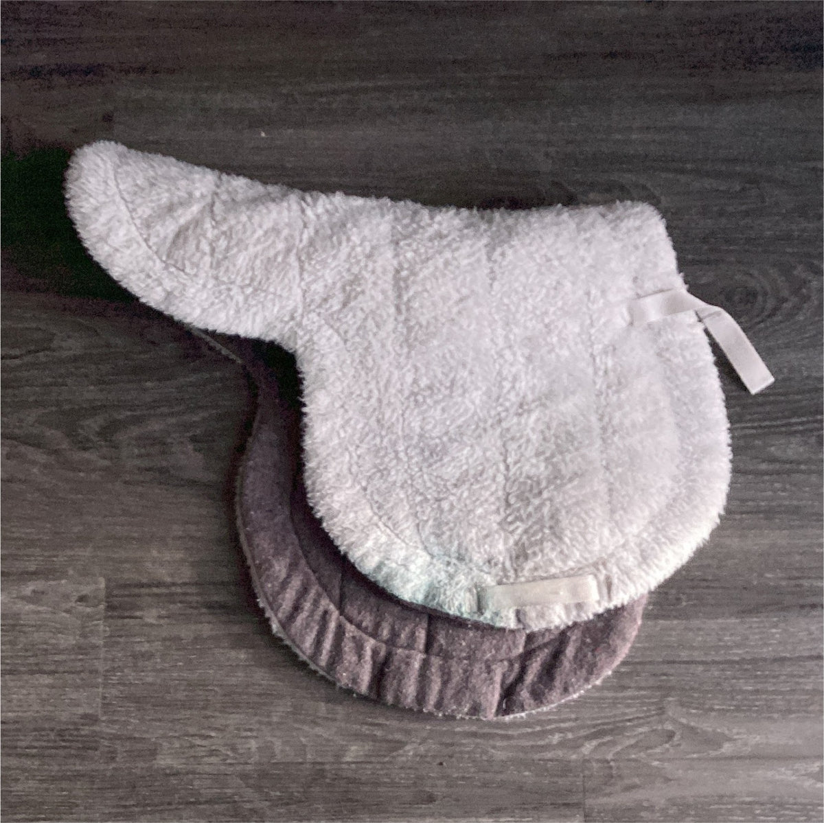 English 1/2 Saddle Pad – Collins Whip & Tack, Fleece | Used
