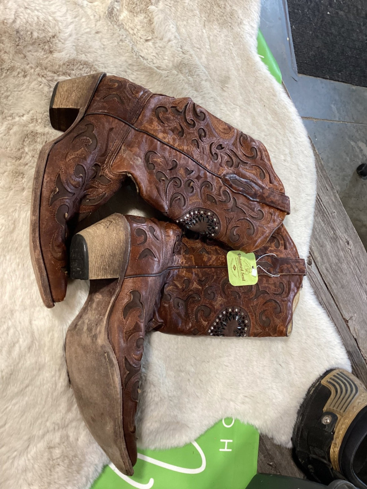 Cowboy Boots – Heart Bling, Size 10 | Used