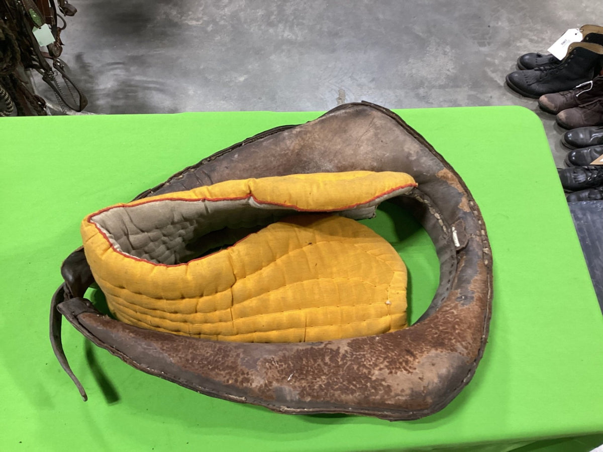 Draft Horse Collar – Vintage with Blanket (2 Available, Decorative) | Used