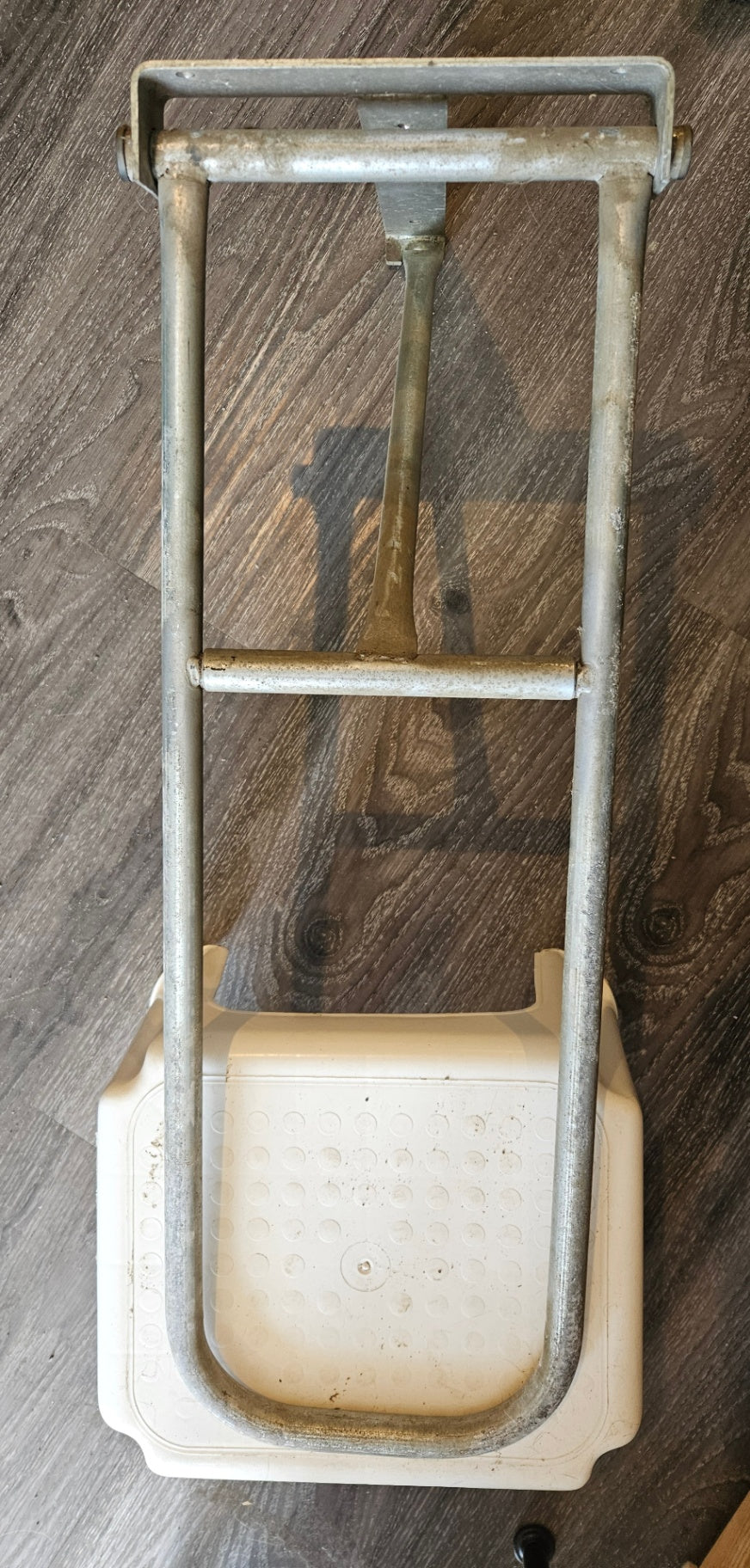 Saddle Rack – Wall Mounted, Aluminum | Used